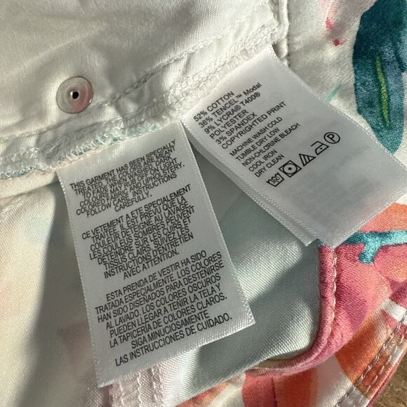 Tommy Bahama Boracay Beach Royal Botanic Skirt Sz 6 White Floral Tropical NWT - Picture 12 of 12